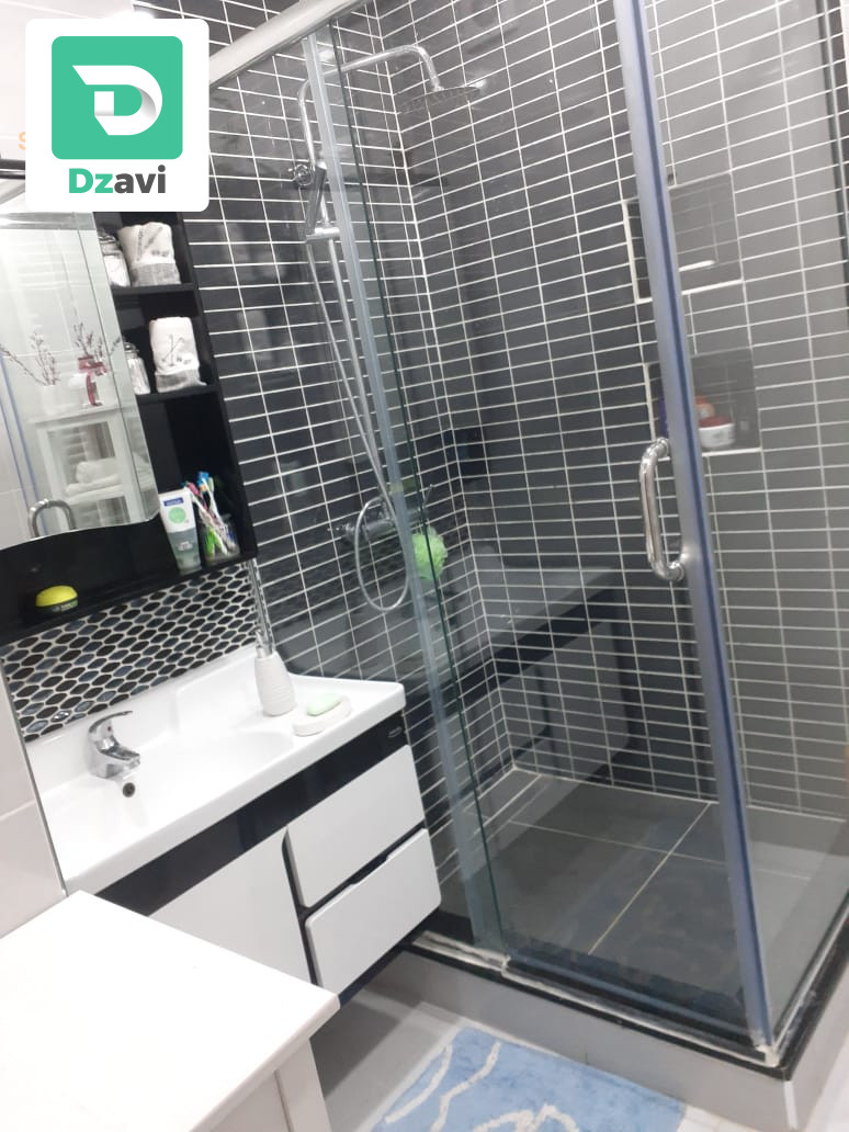 appartement F4 résidence lyrina 