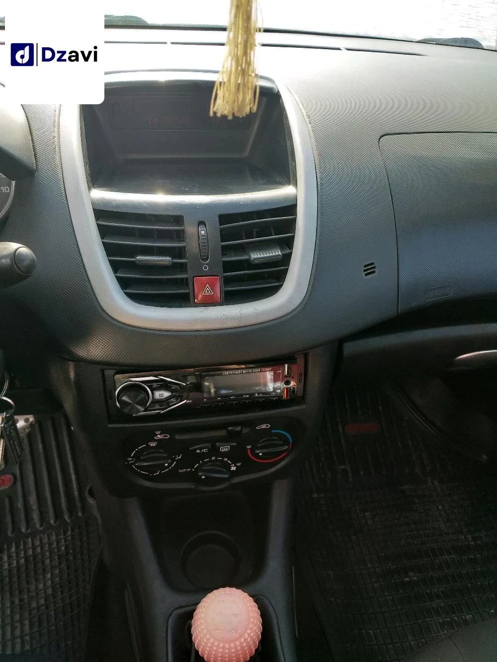Peugeot À vendre à 6 BEJAIA