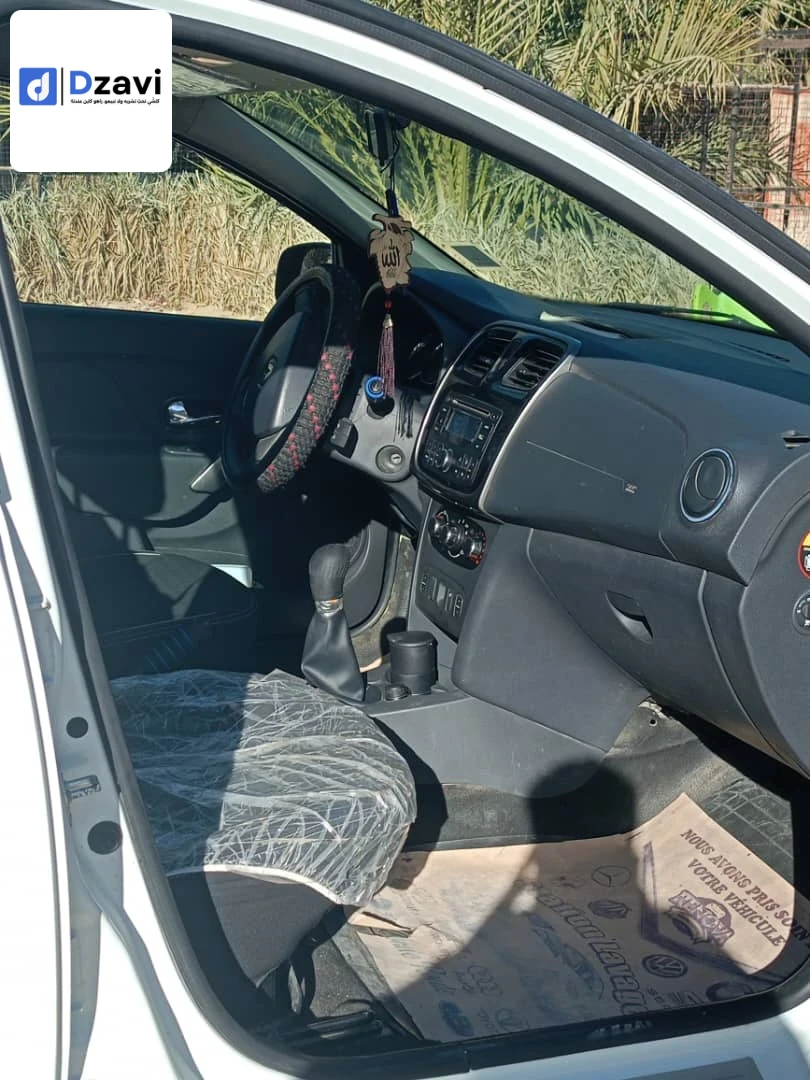 Voitures Renault à 39 EL OUED