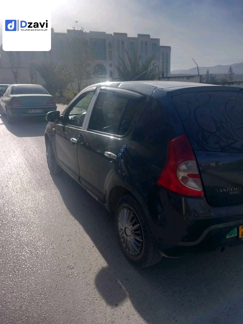 Voitures Dacia à 5 BATNA