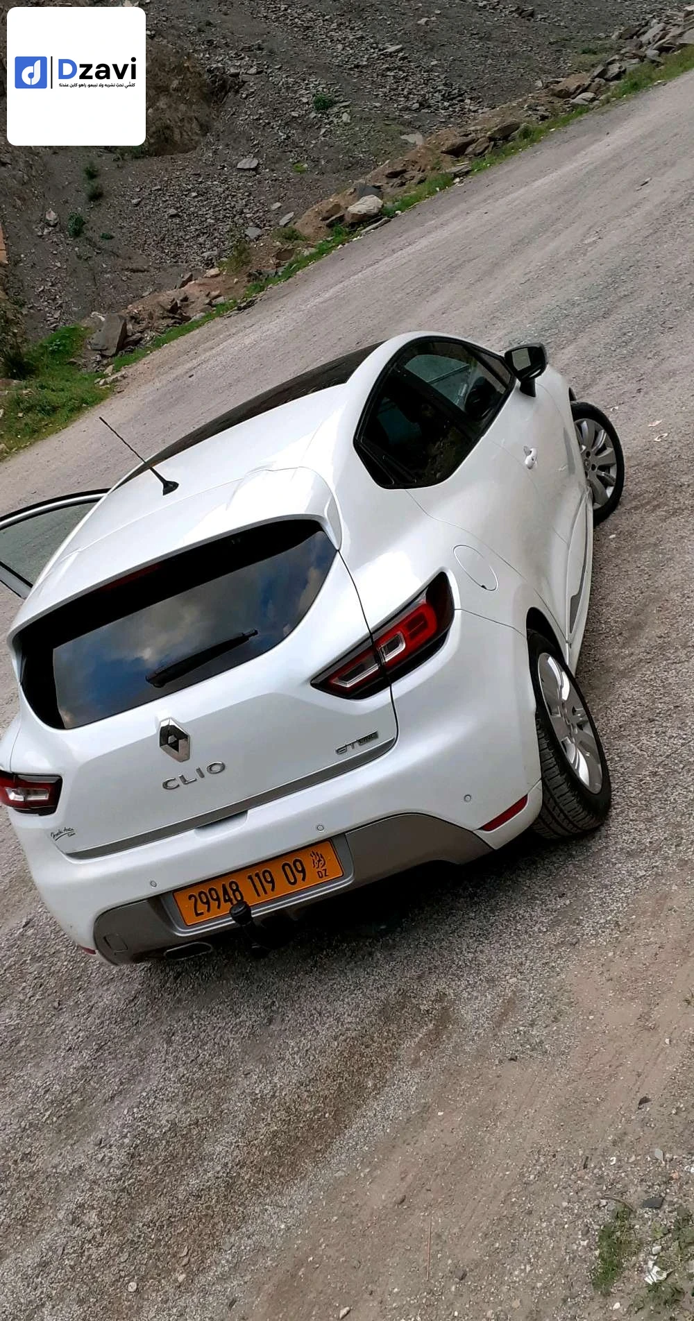 Voitures Renault à 9 BLIDA