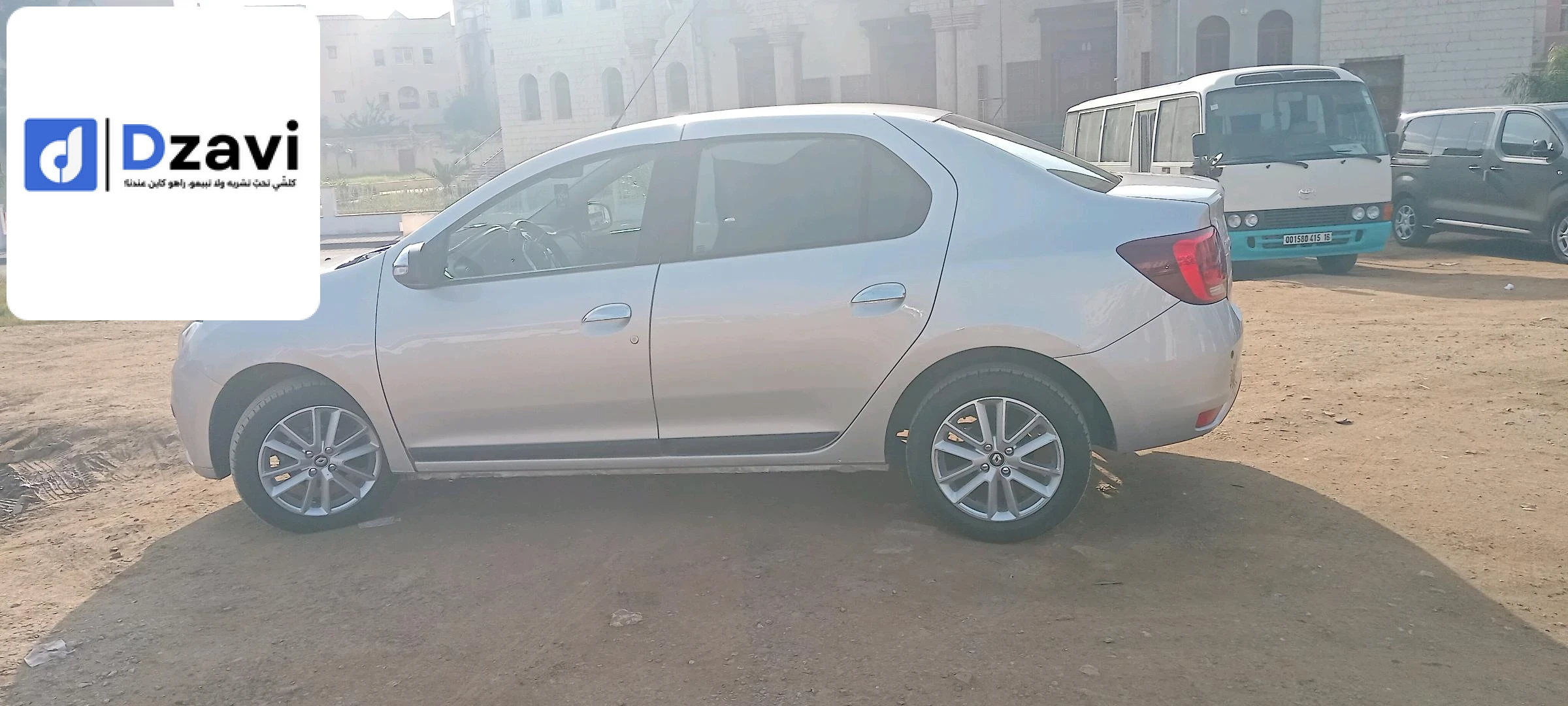 Voitures Renault à 16 ALGER