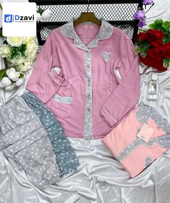 Vêtements de détente et vêtements de nuit à vendre à 25 CONSTANTINE