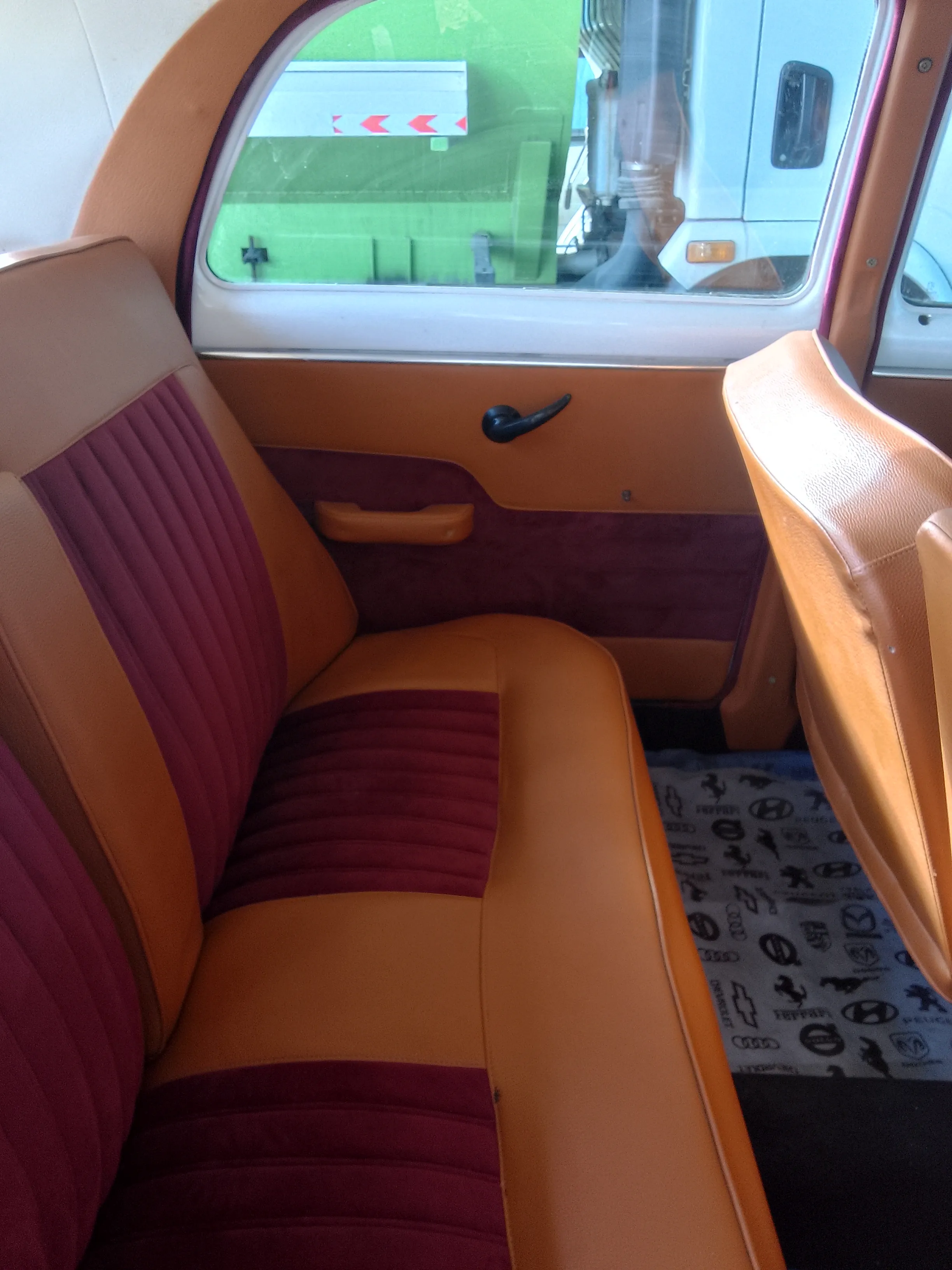 Peugeot 403