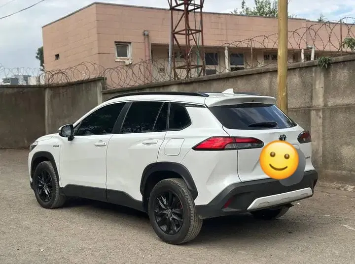 TOYOTA COROLLA CROSS 2023