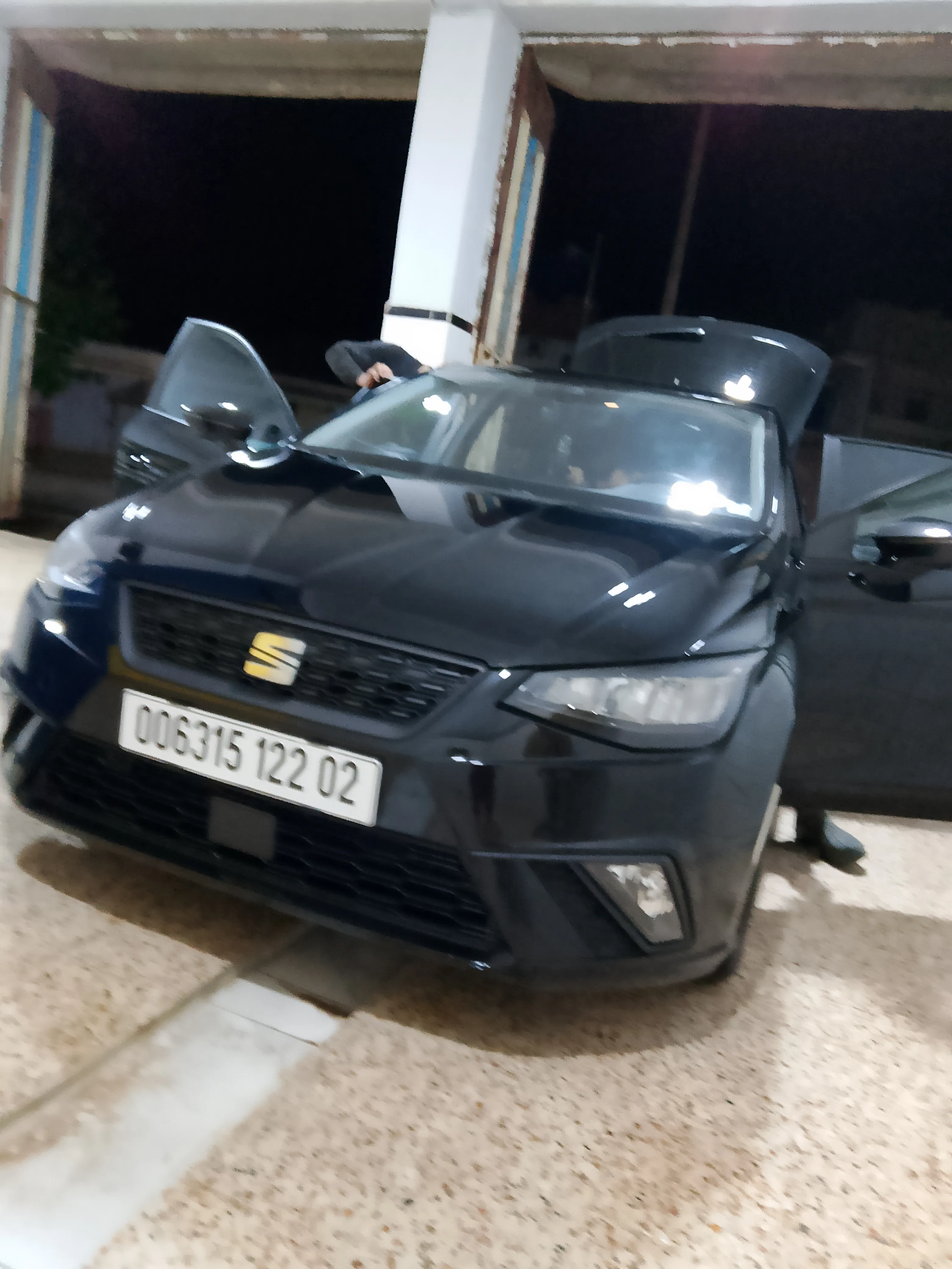 Voitures Renault à 2 CHLEF