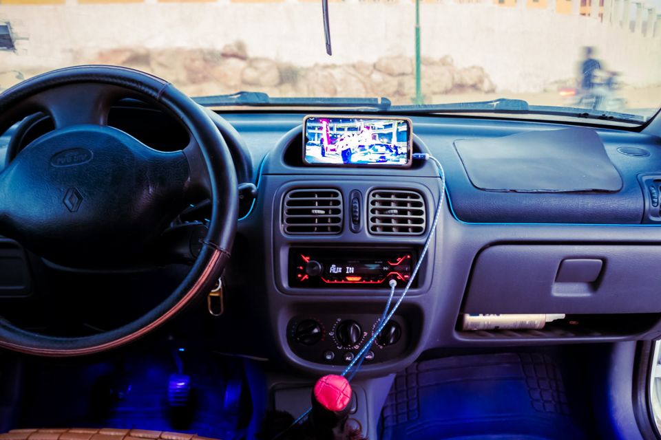 RENAULT CLIO
