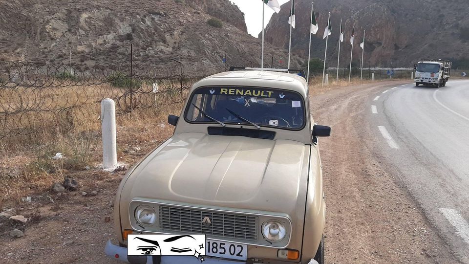 RENAULT R4