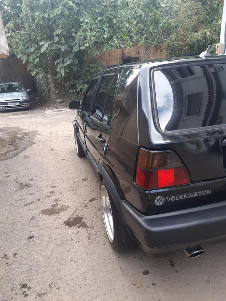 VOLKSWAGEN GOLF 2