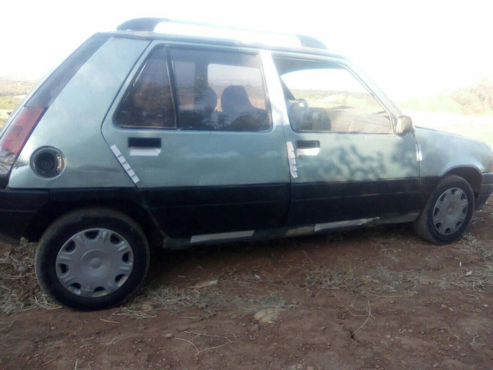 RENAULT R5