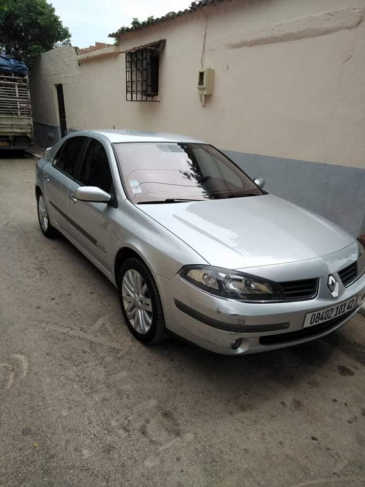 RENAULT LAGUNA