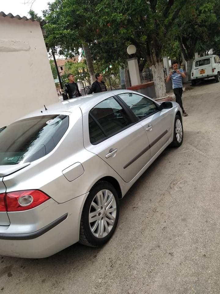 RENAULT LAGUNA