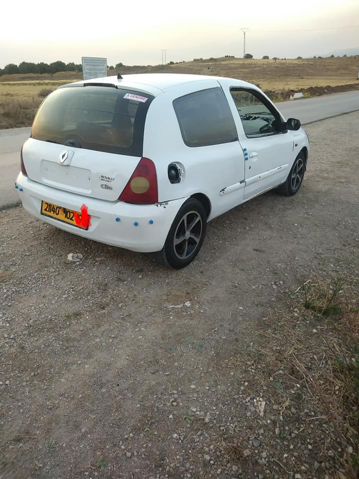 RENAULT CLIO