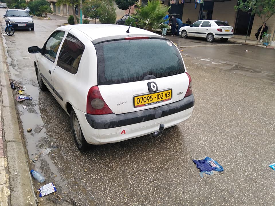 RENAULT CLIO