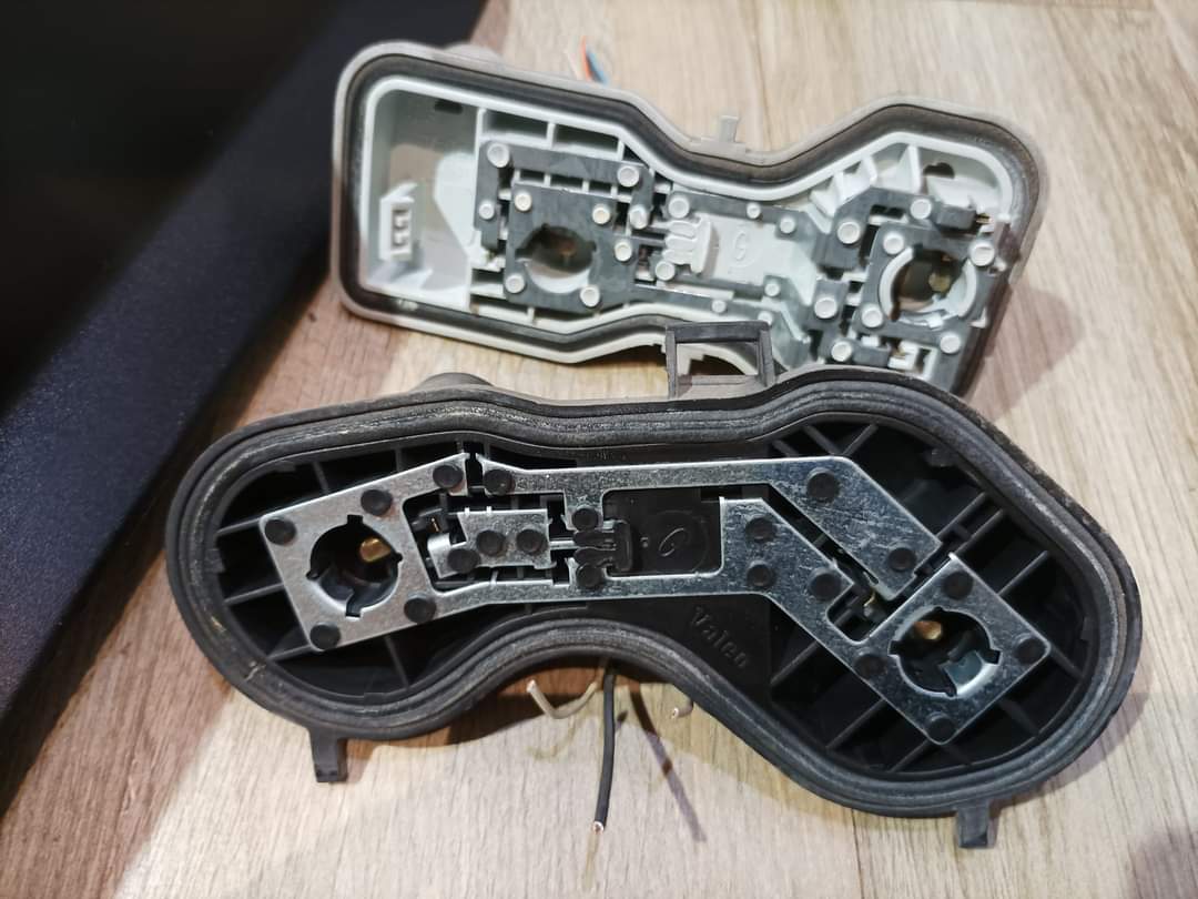 PIECES DETACHEES
