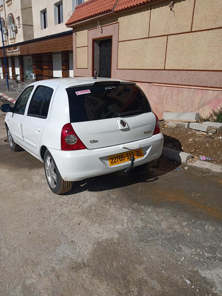 RENAULT CLIO