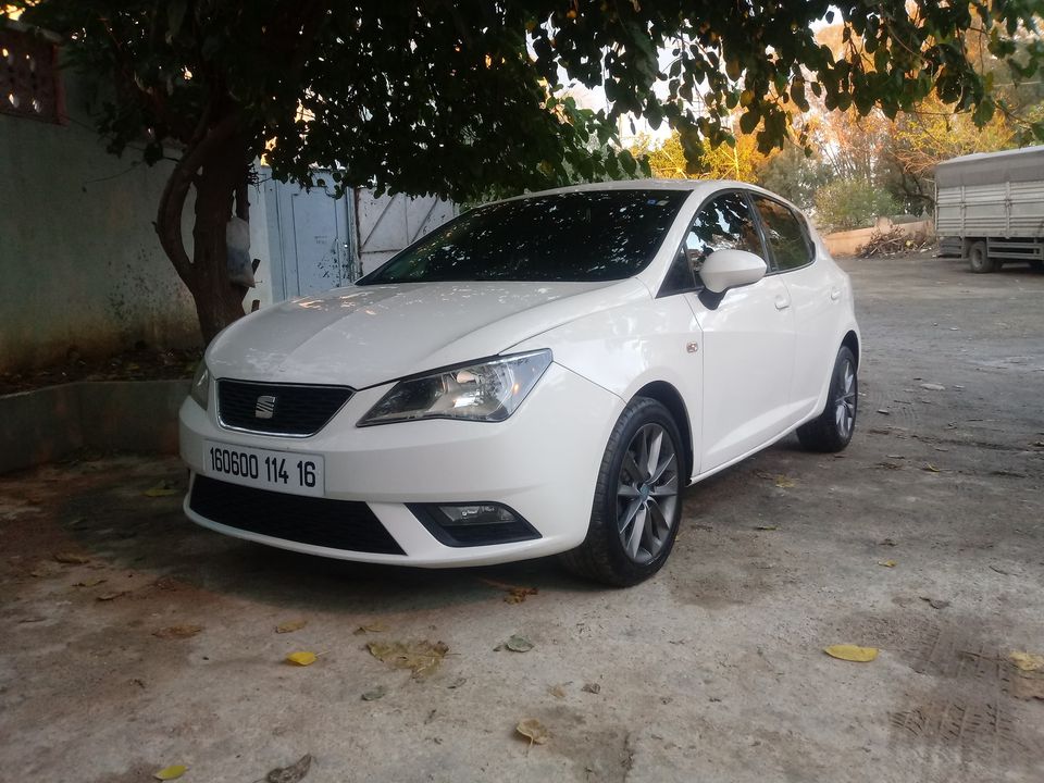 SEAT IBIZA