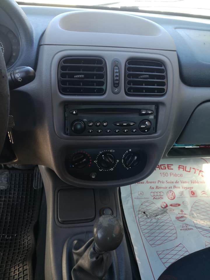 RENAULT CLIO II