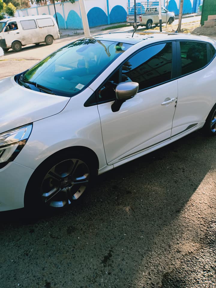 RENAULT CLIO IV
