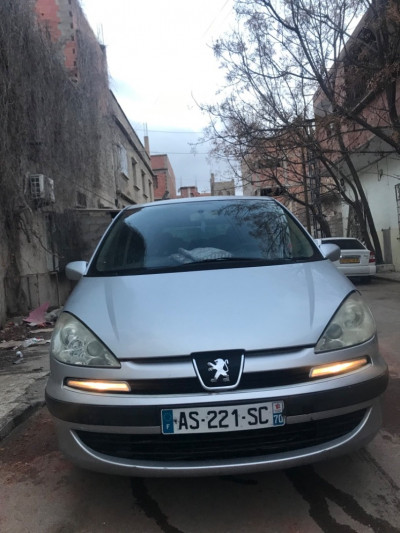 PEUGEOT 504