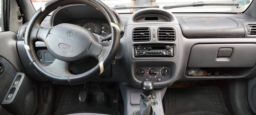 RENAULT CLIO II