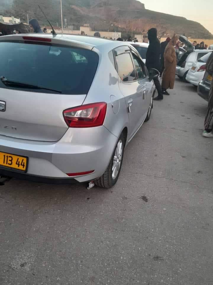 SEAT IBIZA