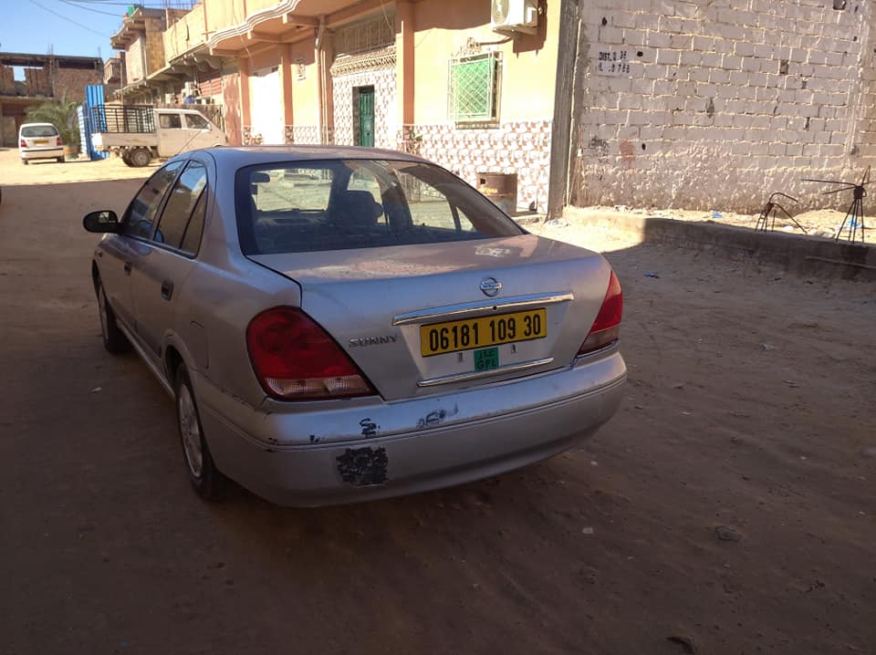 NISSAN SUNNY