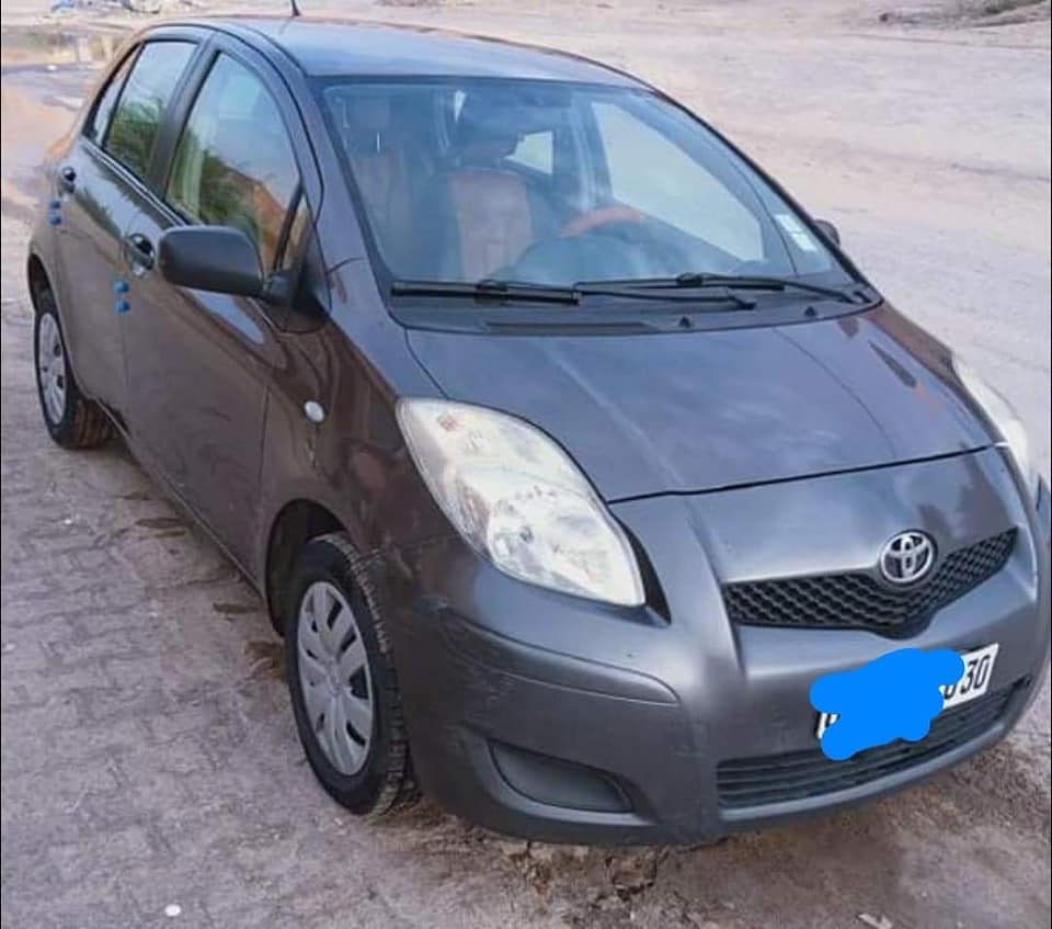 TOYOTA YARIS
