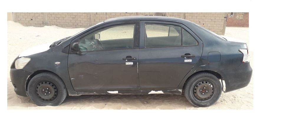 TOYOTA YARIS SEDAN