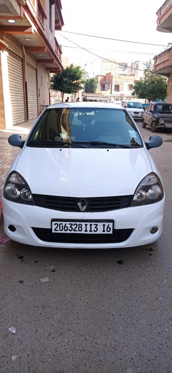 RENAULT CLIO CAMPUS