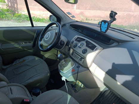 RENAULT SCENIC