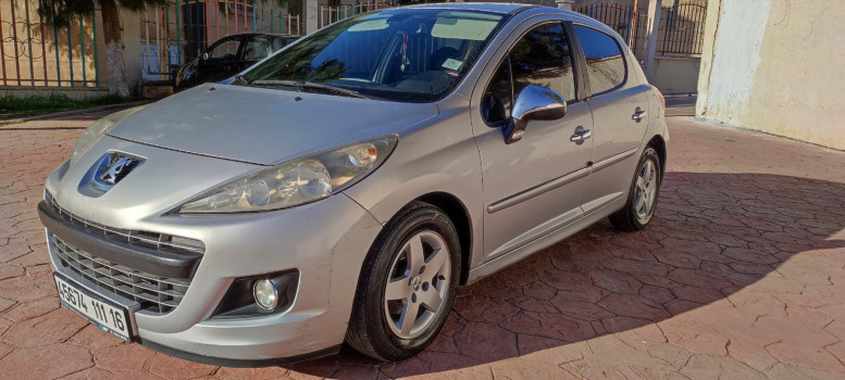 PEUGEOT 207