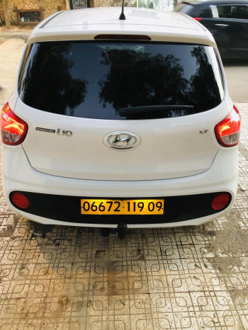 HYUNDAI GRAND I10