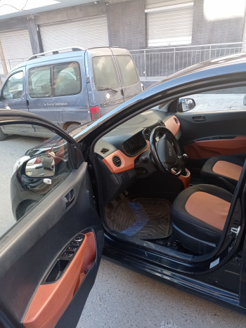 HYUNDAI GRAND I10
