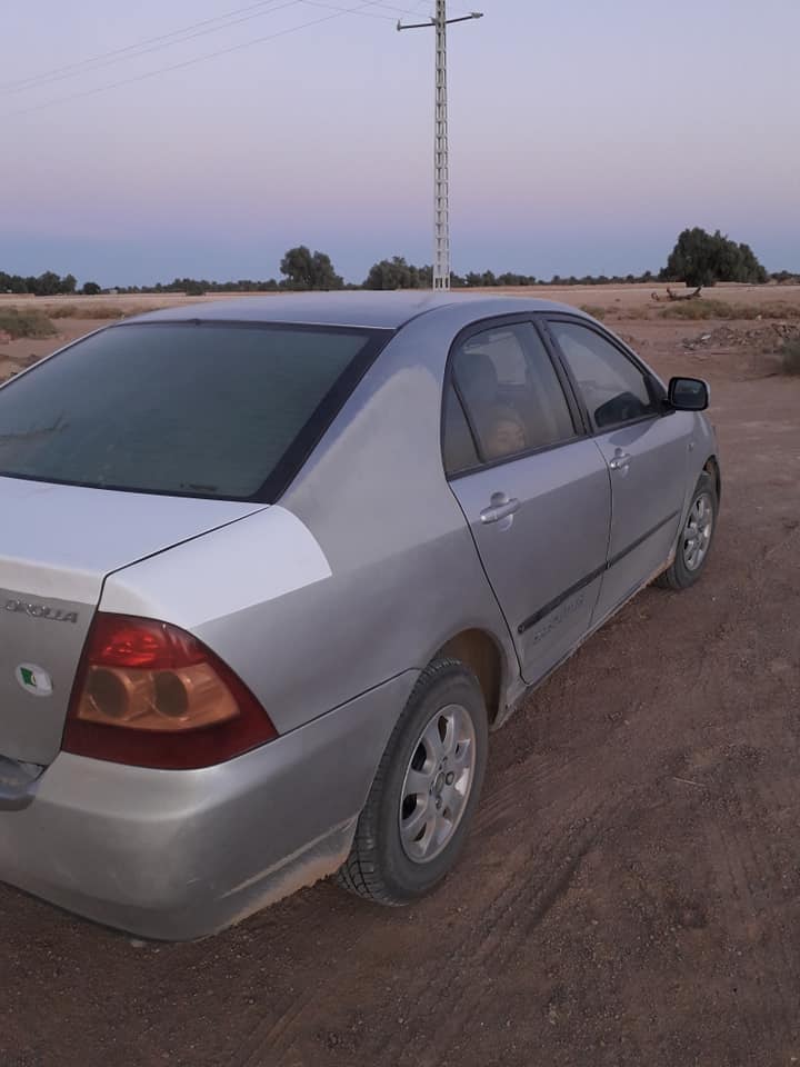TOYOTA COROLLA