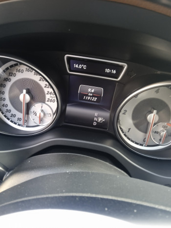 MERCEDES CLASSE GLA