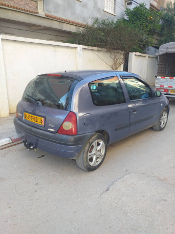 RENAULT CLIO II
