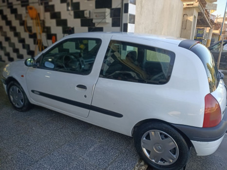 RENAULT CLIO II
