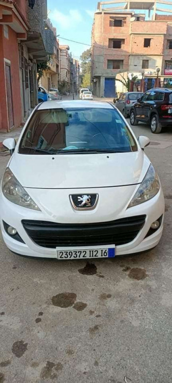 PEUGEOT 207