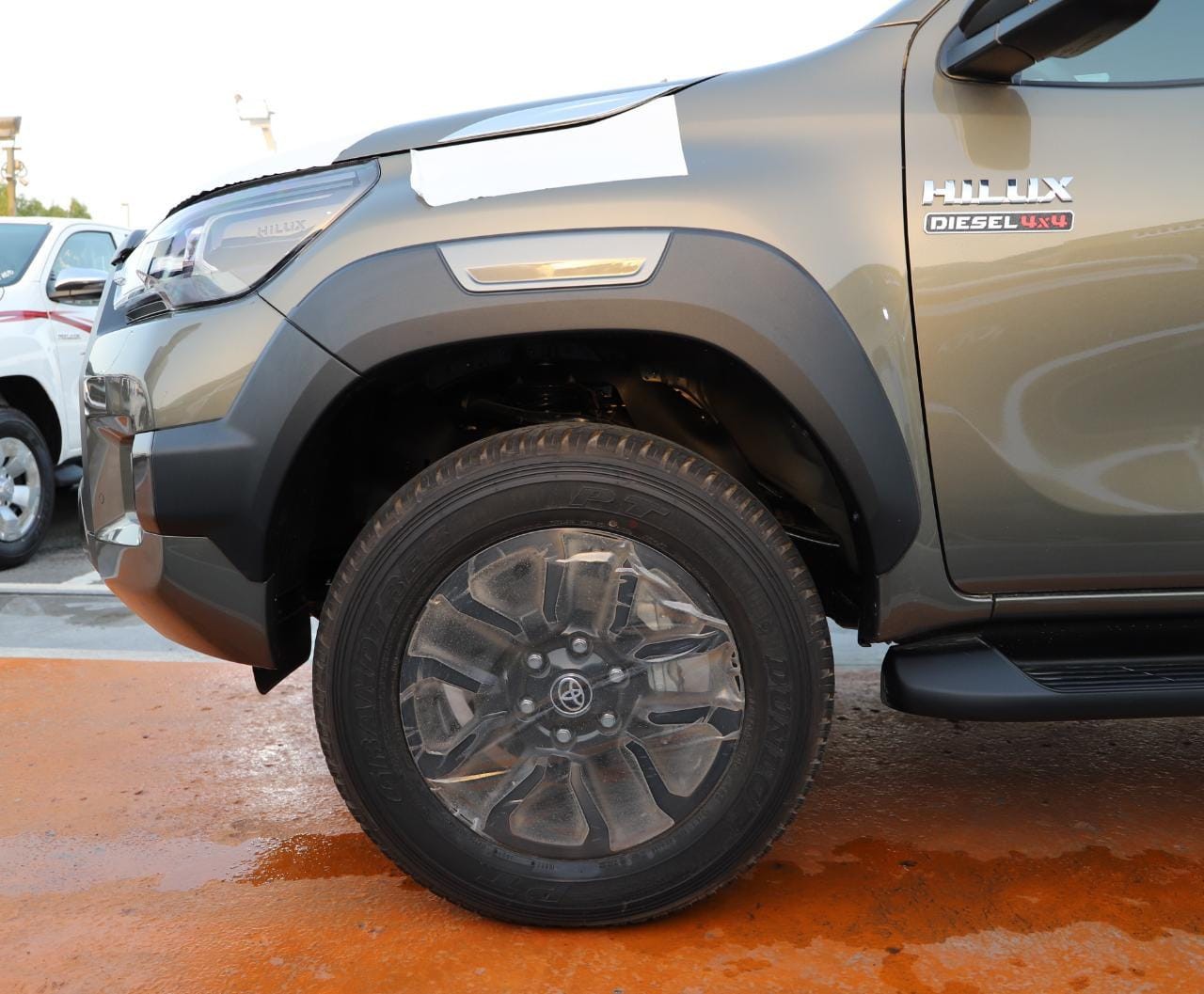 TOYOTA HILUX