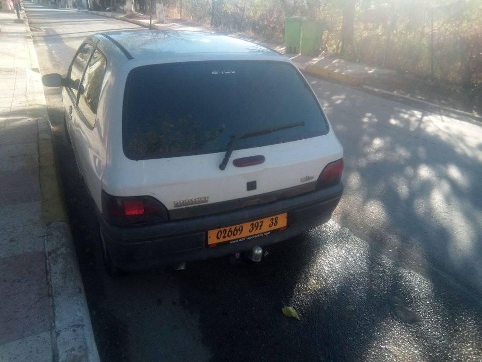 RENAULT CLIO