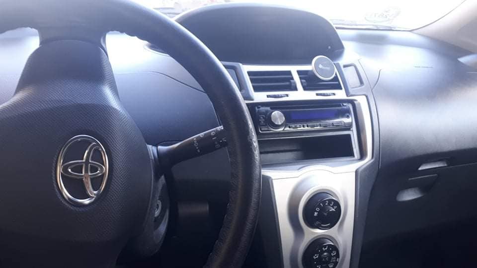 TOYOTA YARIS