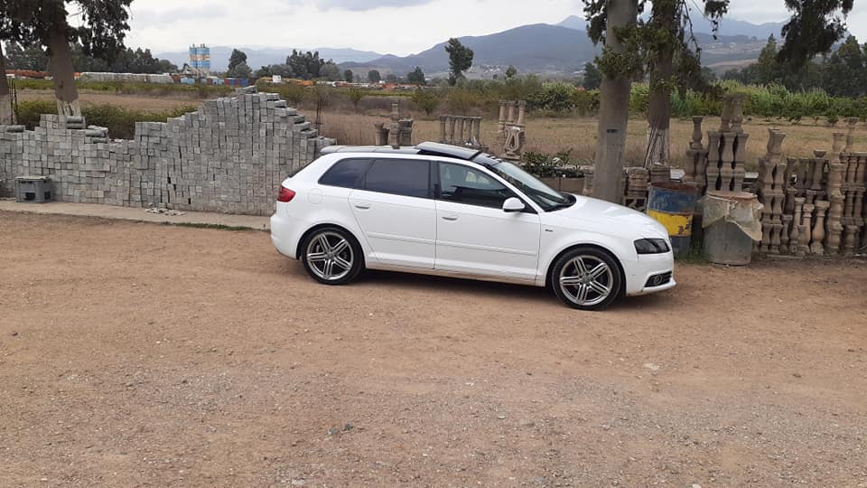 AUDI