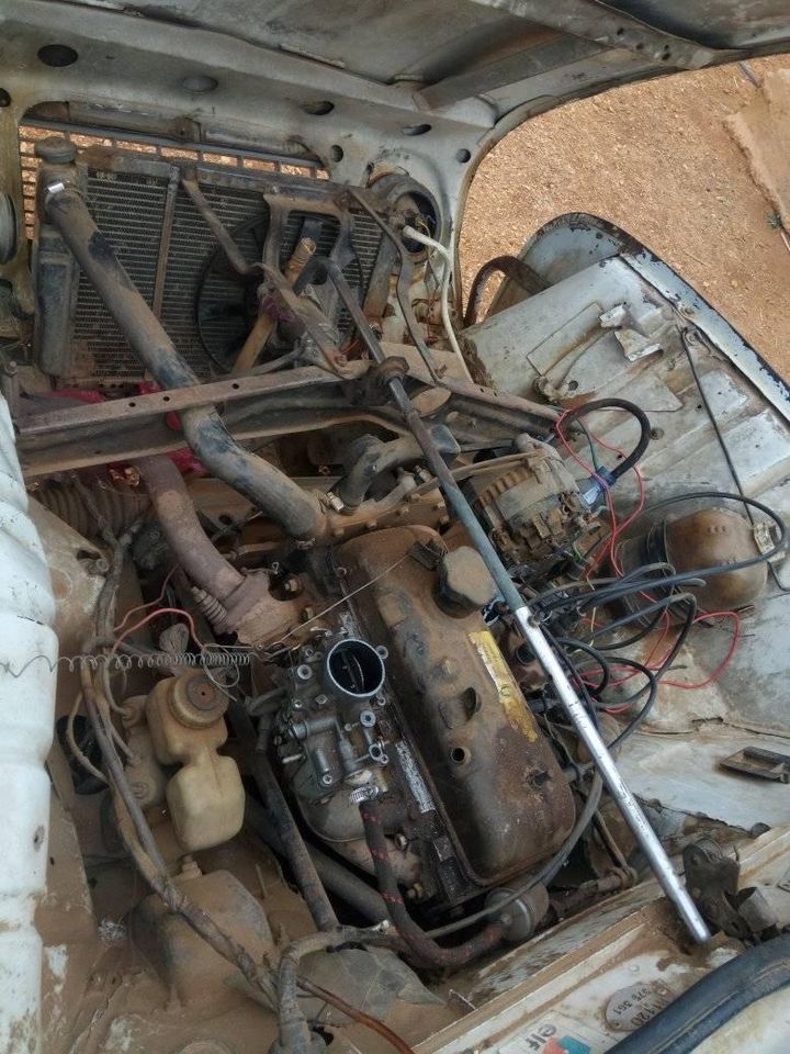 RENAULT R4