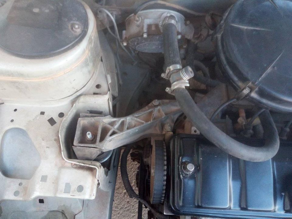 PEUGEOT 405