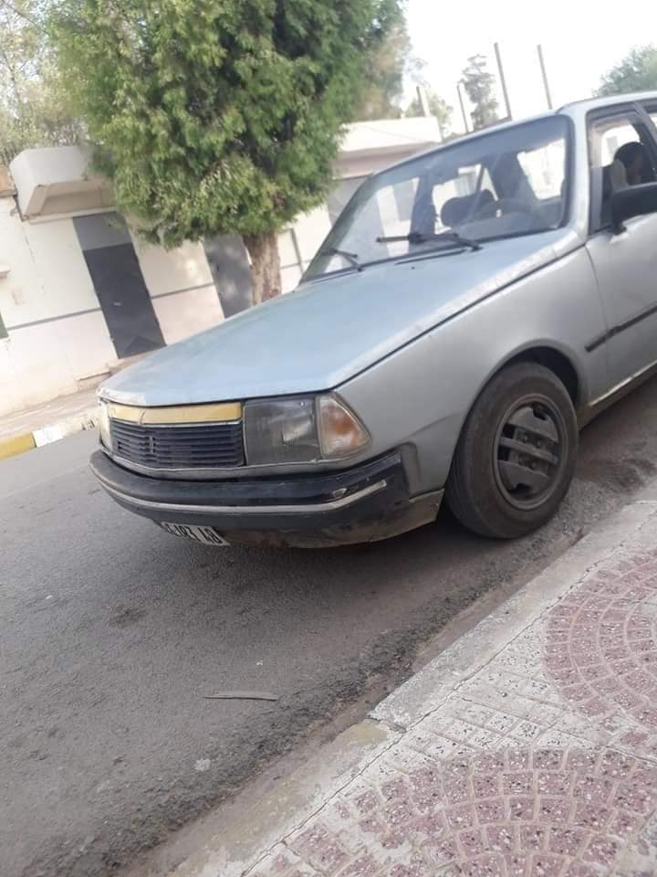 VOLKSWAGEN GOLF 2