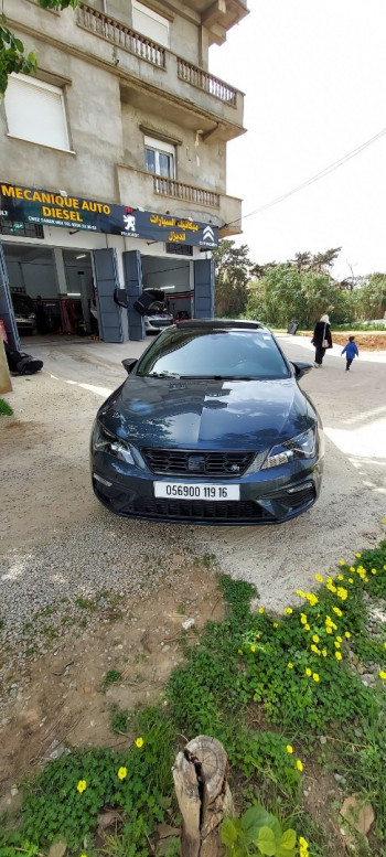 VOLKSWAGEN GOLF 2