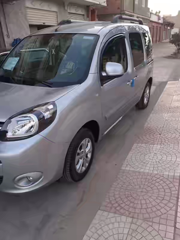RENAULT CLIO CAMPUS