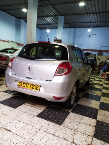 RENAULT CLIO III