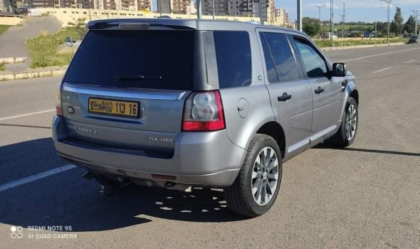 LAND FREELANDER
